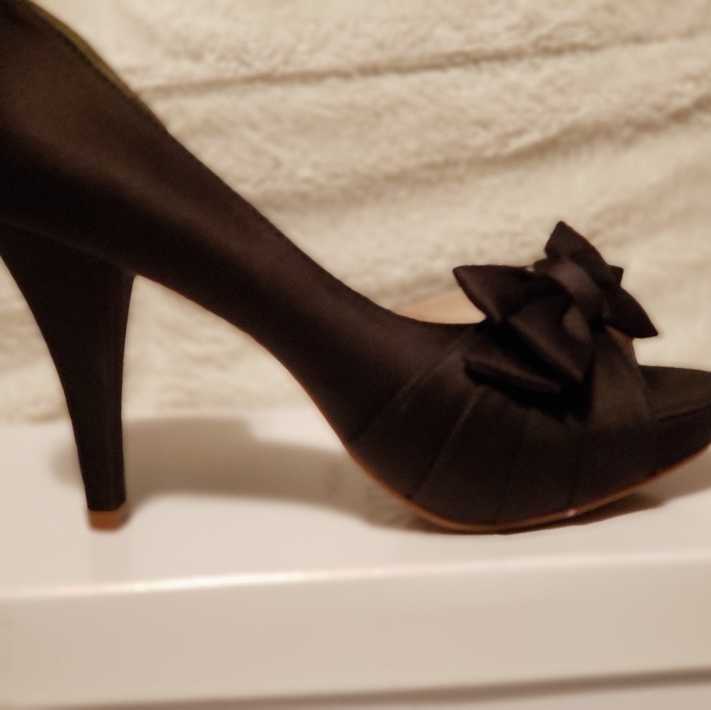 David's bridal Maribelle 7.5 shoes